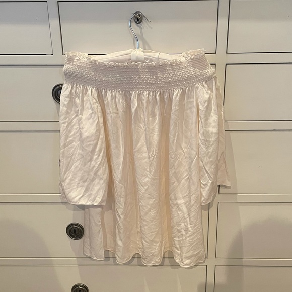 THEORY white silk smocked off shoulder blouse top - Picture 5 of 9